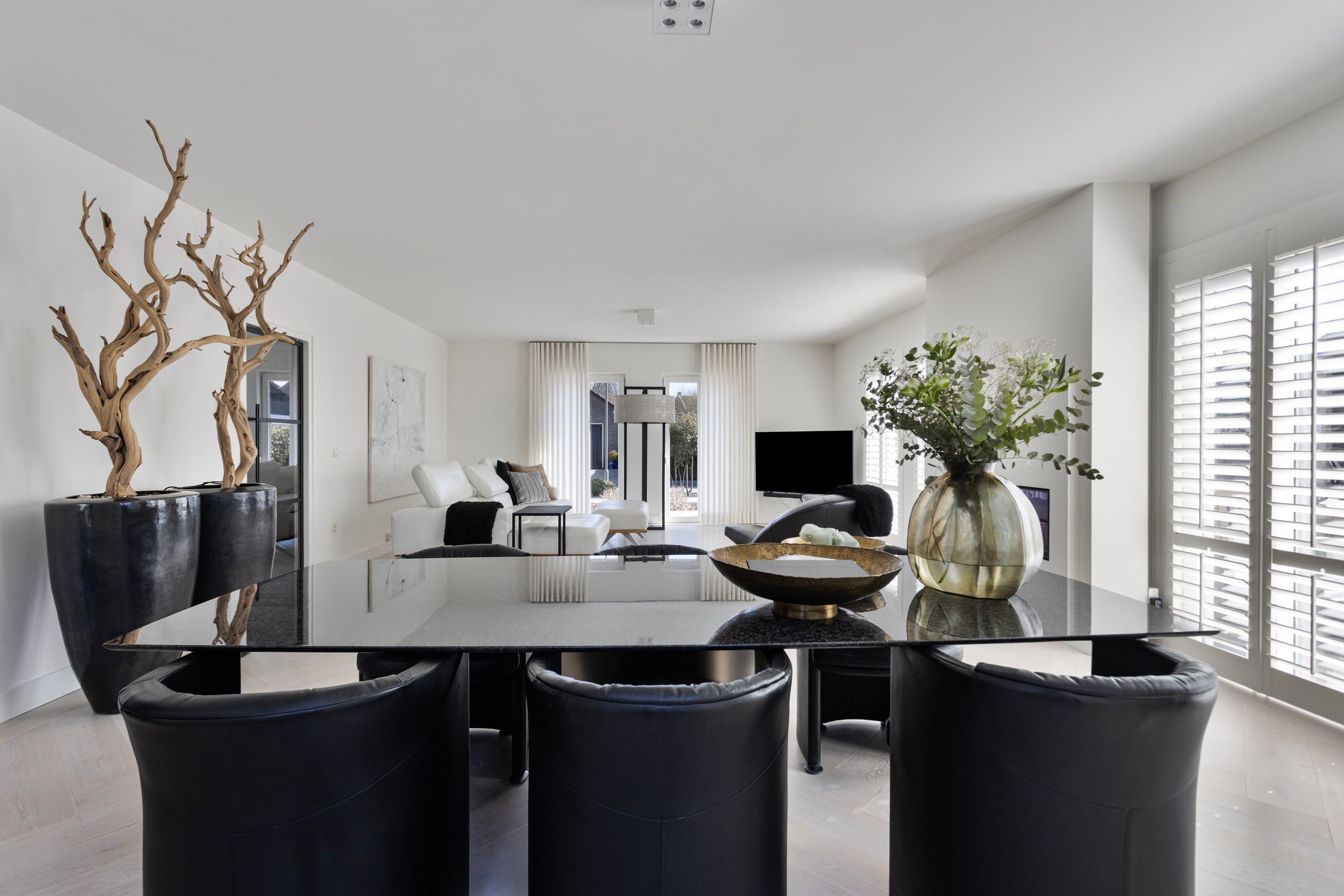 Photo 6 of De Leucker 20