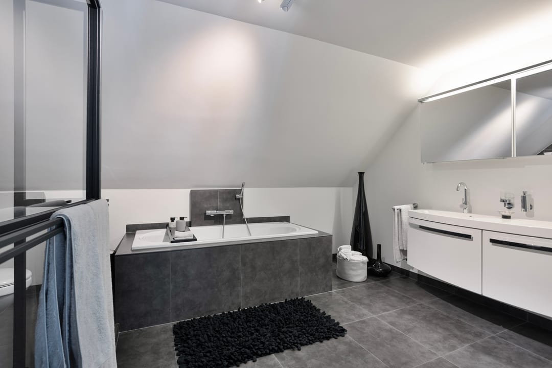 Photo 31 of De Leucker 20