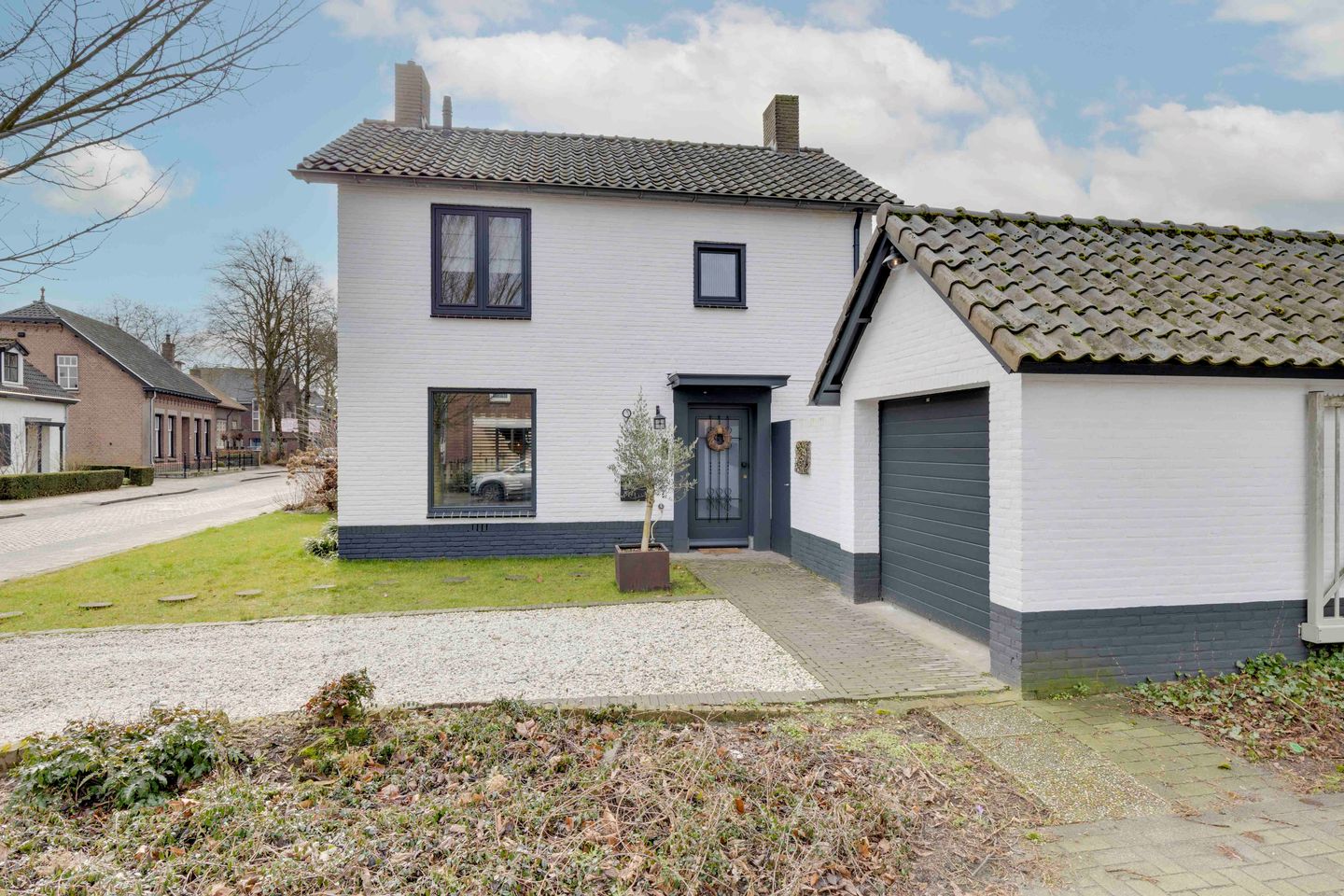 Foto 1 van van Dongenstraat 9