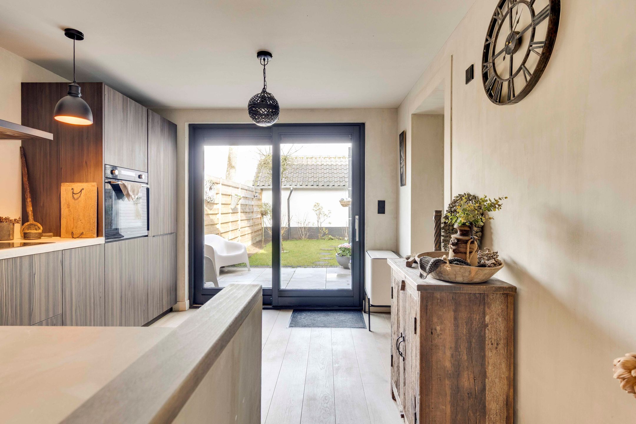 Foto 15 van van Dongenstraat 9