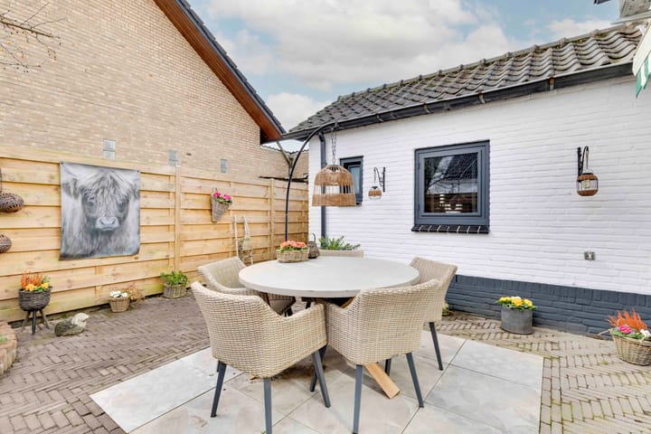 Foto 36 van van Dongenstraat 9