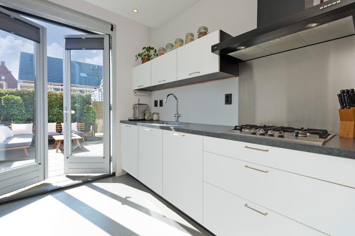 Foto 3 van Straat van Corsica 165