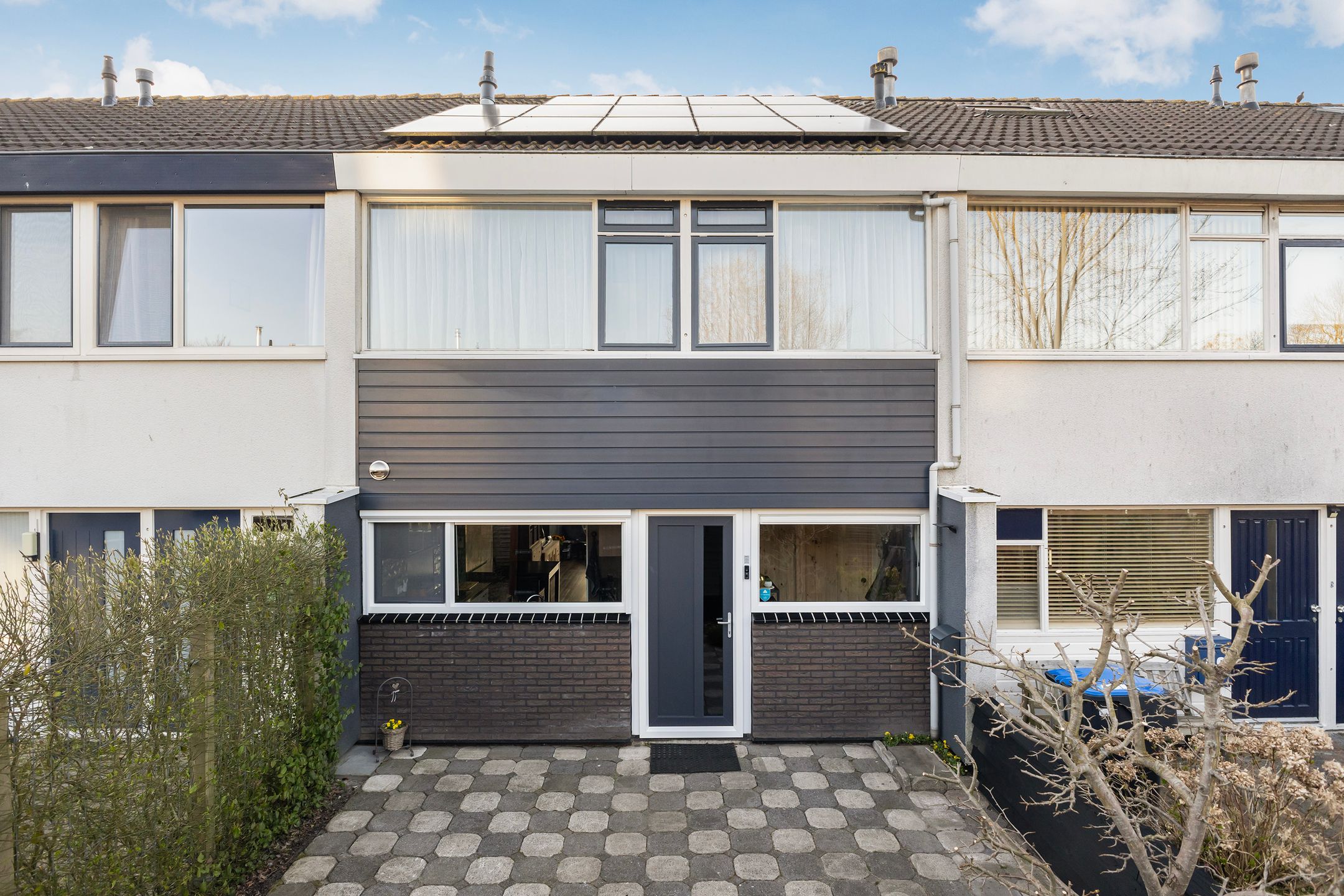 Photo 36 of Gerben Colmjonwei 40