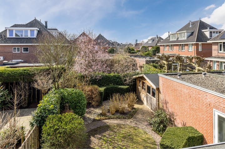 Foto 46 van Guirlande 132