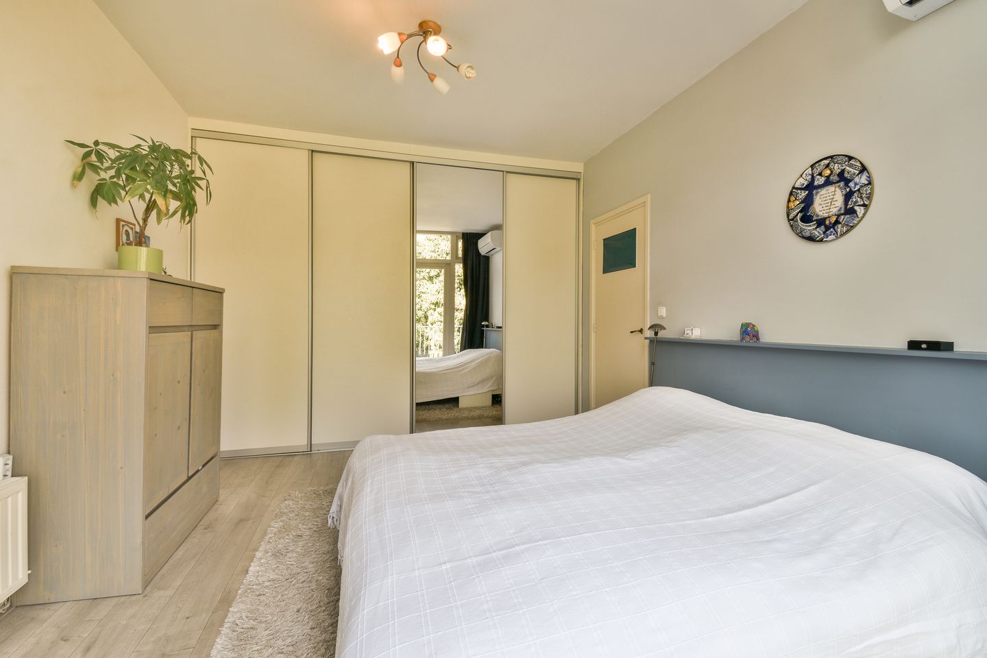 Photo 25 of Plaswijcklaan 12