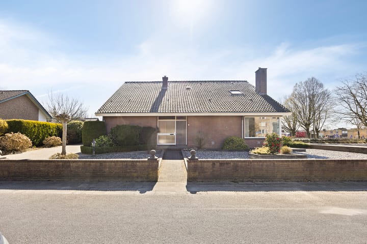 Foto 1 van Toebakstraat 1