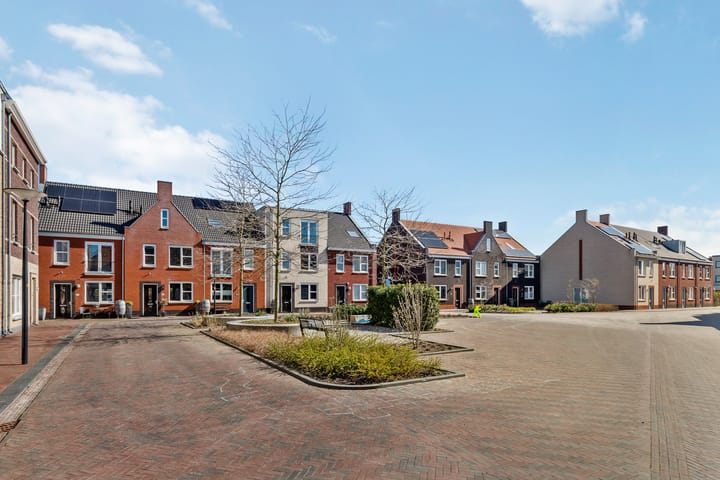 Photo 7 of Rozenbottel 14