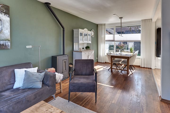 Foto 2 van Middenlaan 14