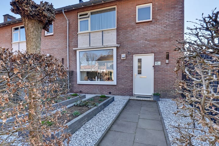 Foto 4 van Middenlaan 14