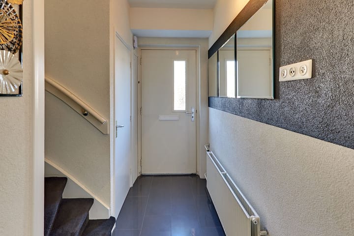 Foto 5 van Middenlaan 14