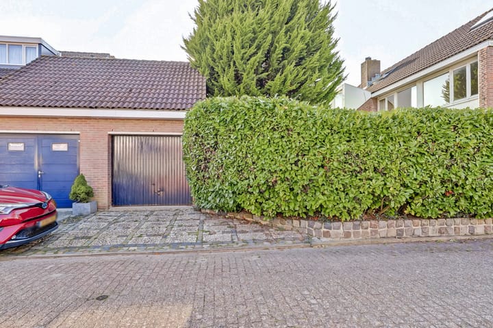 Foto 4 van Van Karnebeekstraat 22