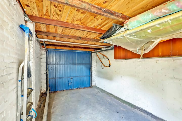 Photo 26 of Van Karnebeekstraat 22