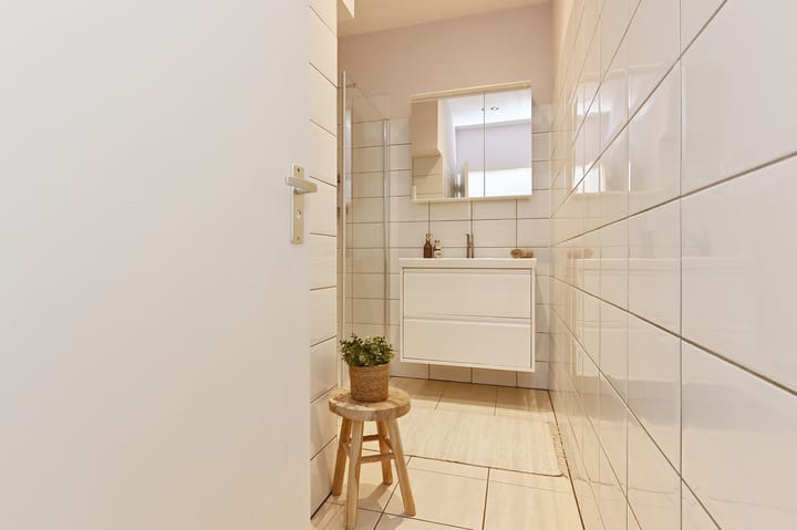 Photo 23 of Van Heutszstraat 127