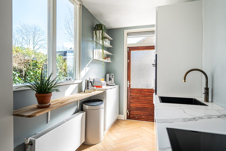 Foto 10 van Aagje Dekenstraat 9