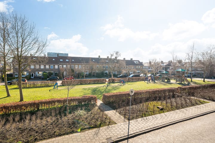 Foto 37 van Aagje Dekenstraat 9