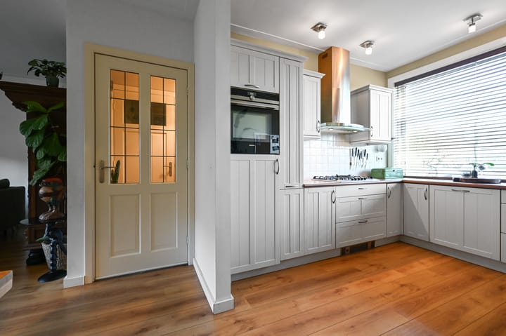 Foto 13 van Meteorenweg 175