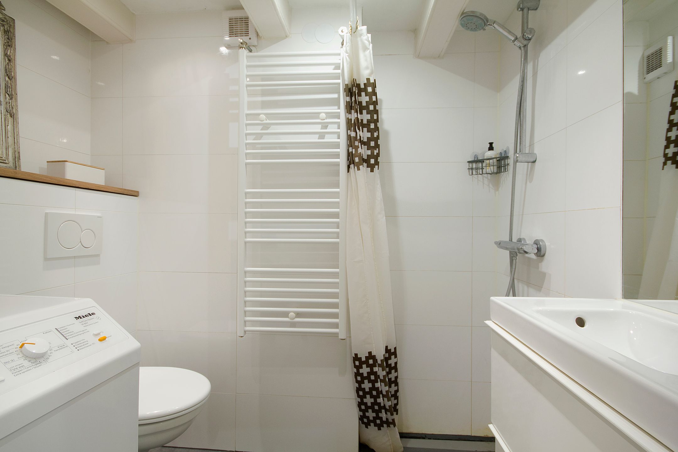 Foto 12 van Eerste Tuindwarsstraat 14-1