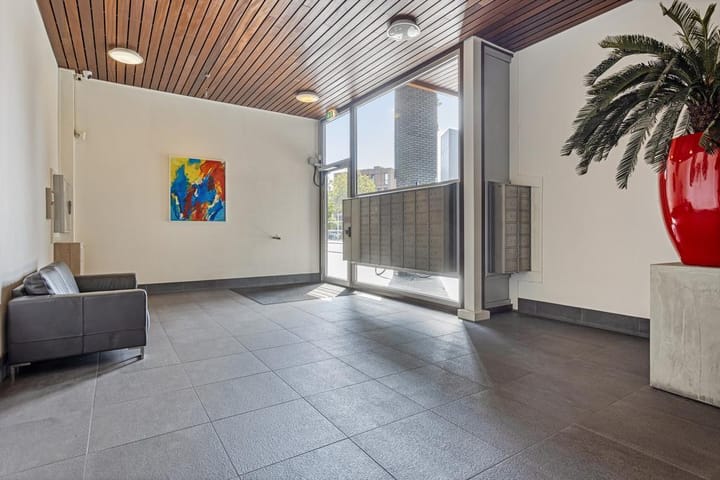 Foto 15 van Pieter Vreedeplein 137