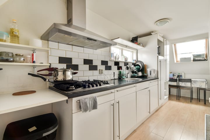 Photo 21 of Mercuriusstraat 15