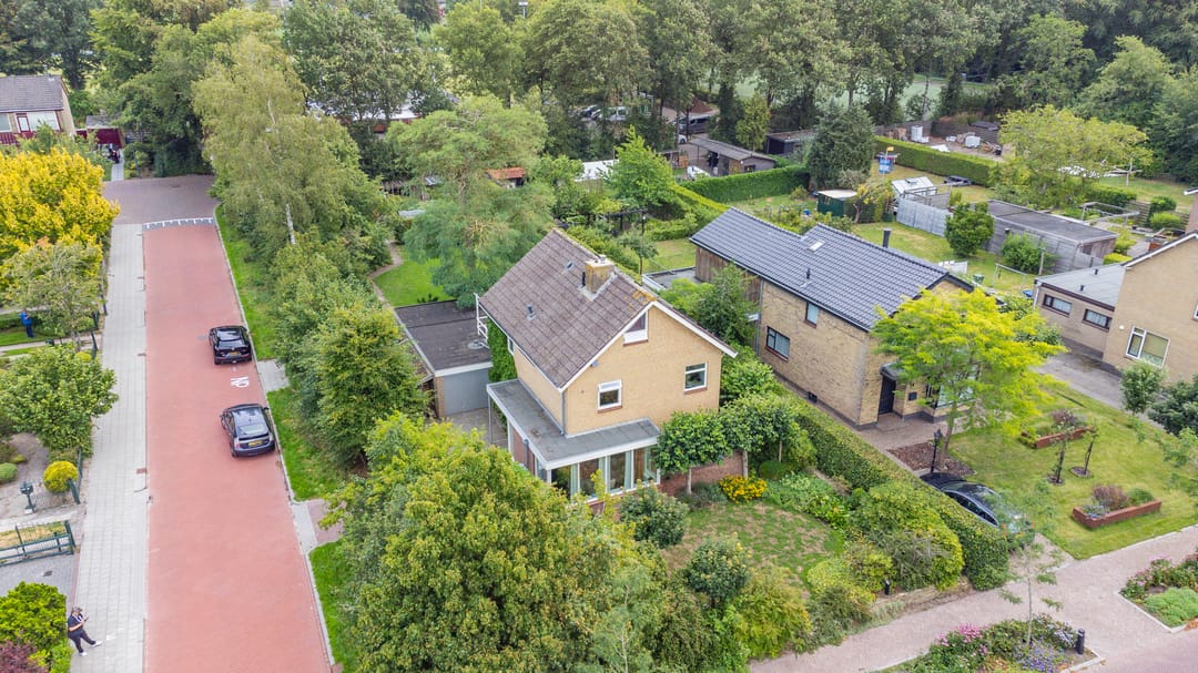 Foto 1 van van Aylvalaan 16