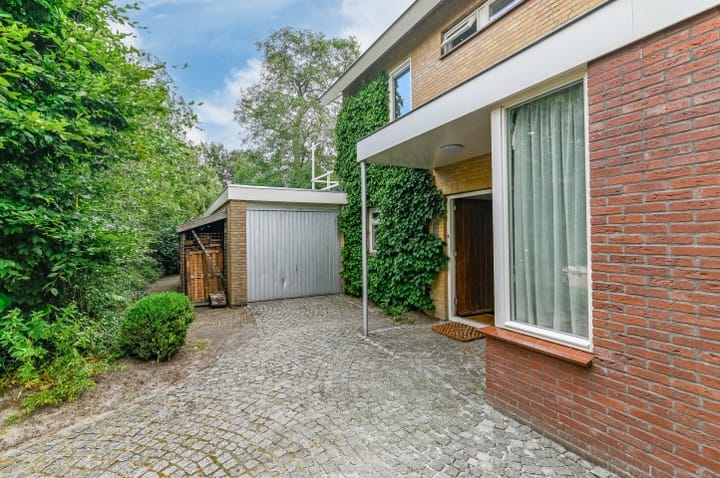 Foto 13 van van Aylvalaan 16