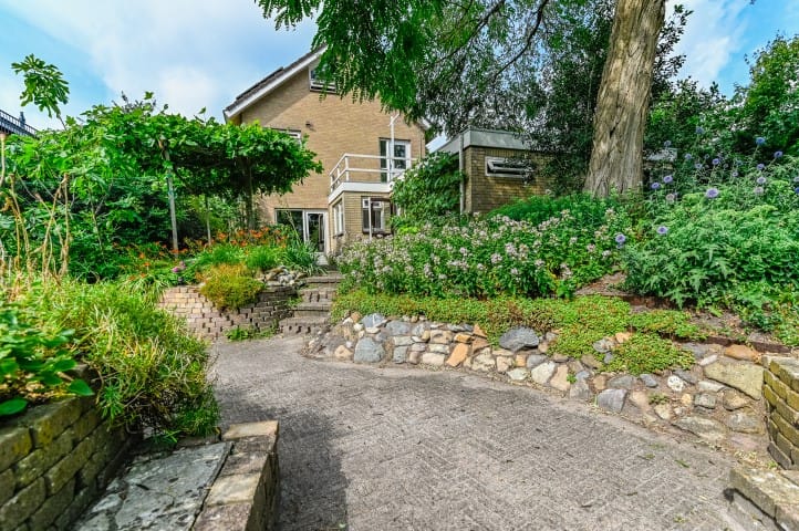 Foto 65 van van Aylvalaan 16