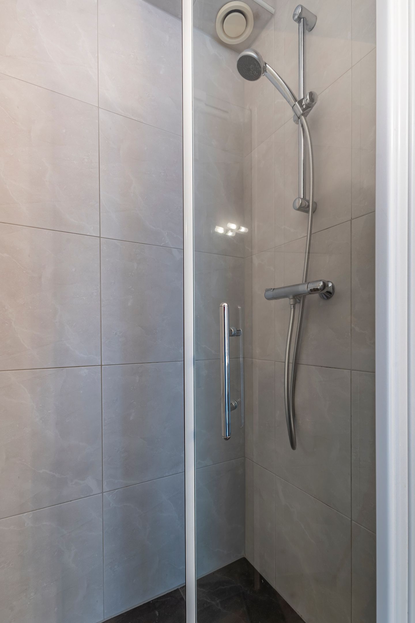 Foto 25 van Prinses Irenestraat 23