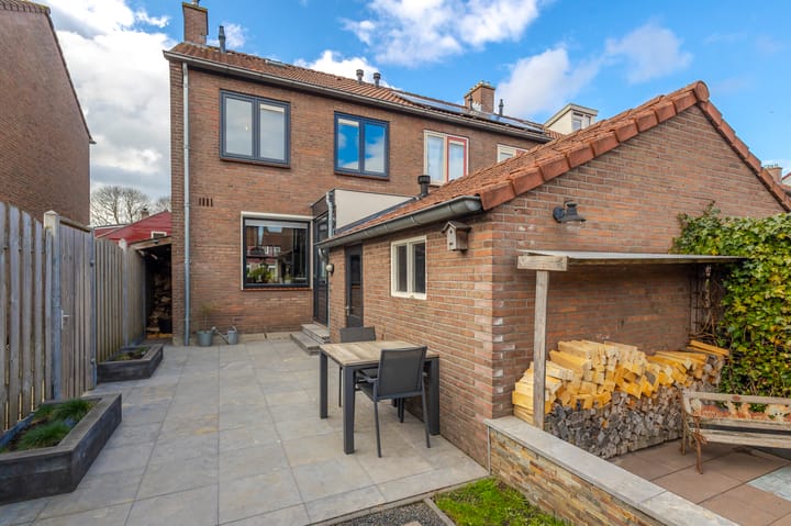 Photo 31 of Prinses Irenestraat 23