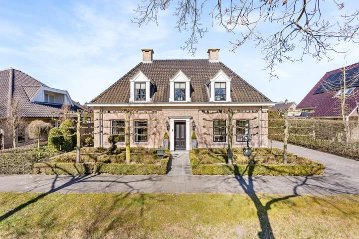 Photo 6 of Vriezenveenseweg 26