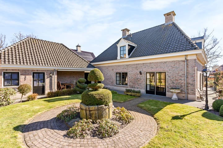 Photo 18 of Vriezenveenseweg 26