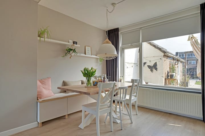 Photo 6 of Westeinde 36