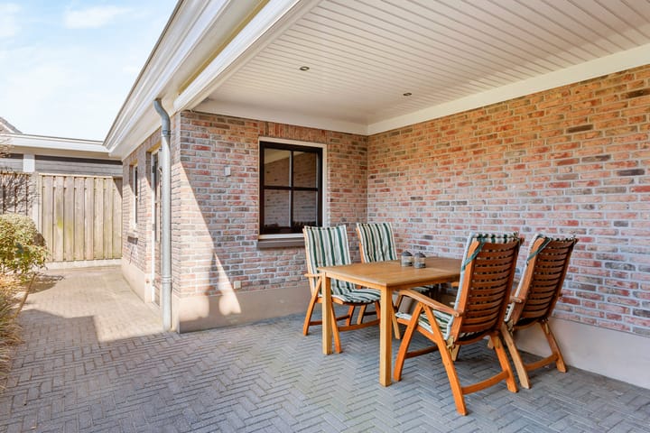 Photo 19 of Vriezenveenseweg 26