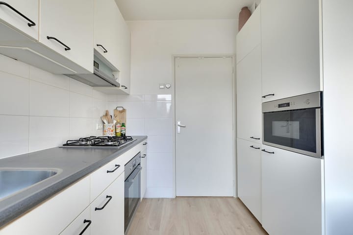 Photo 9 of Westeinde 36