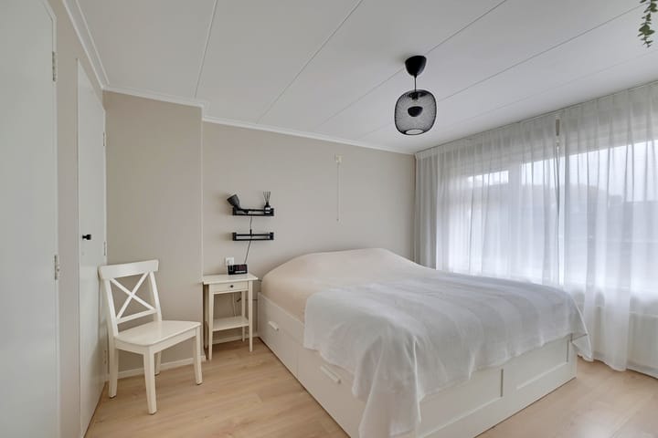 Photo 11 of Westeinde 36