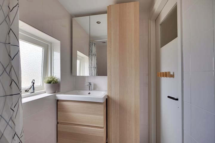 Photo 18 of Westeinde 36