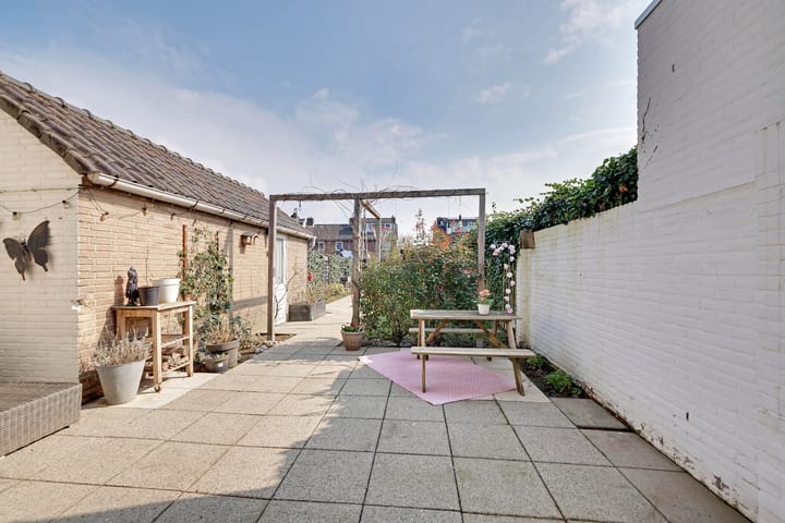 Photo 22 of Westeinde 36