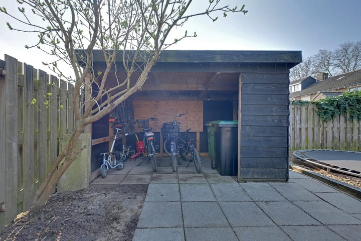 Photo 26 of Westeinde 36