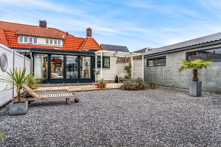 Foto 31 van Burgemeester van Meetelenstraat 23