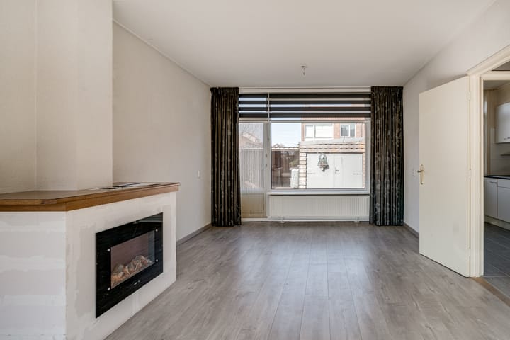 Photo 16 of Clematisstraat 26