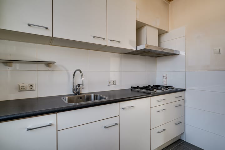 Photo 17 of Clematisstraat 26