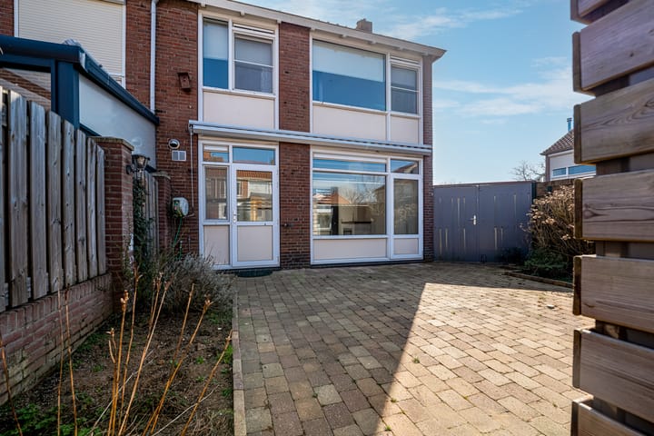 Photo 19 of Clematisstraat 26