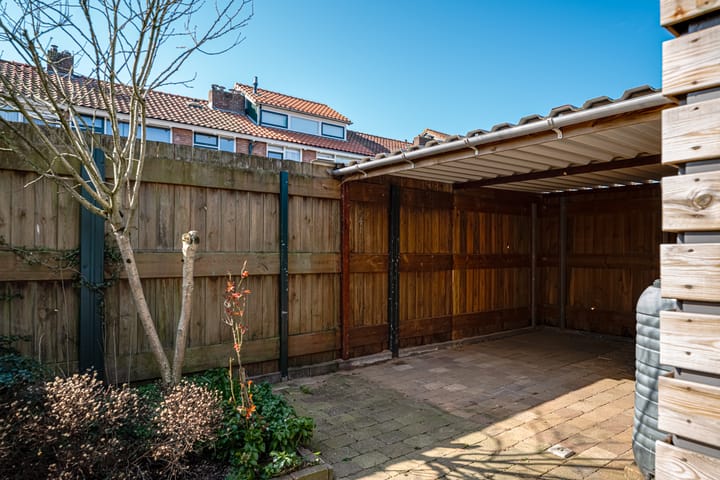 Photo 21 of Clematisstraat 26