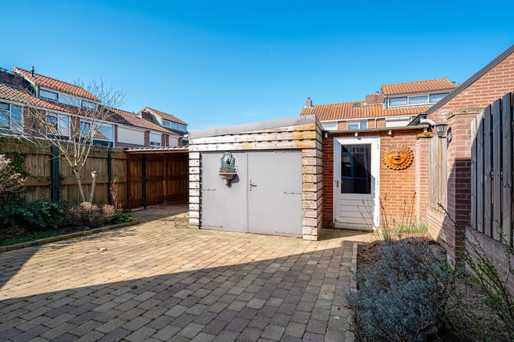 Photo 23 of Clematisstraat 26