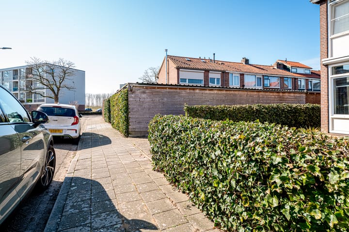 Photo 40 of Clematisstraat 26