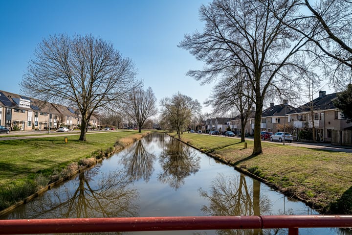 Photo 42 of Clematisstraat 26