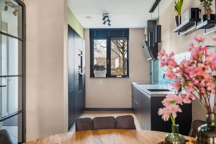 Foto 16 van Burg. Schwartzlaan 36