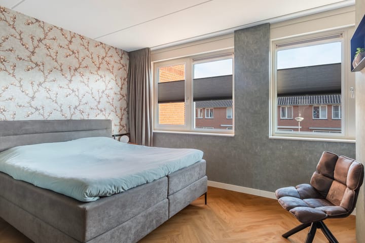 Foto 33 van Burg. Schwartzlaan 36