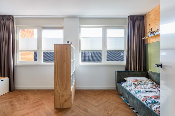 Foto 42 van Burg. Schwartzlaan 36