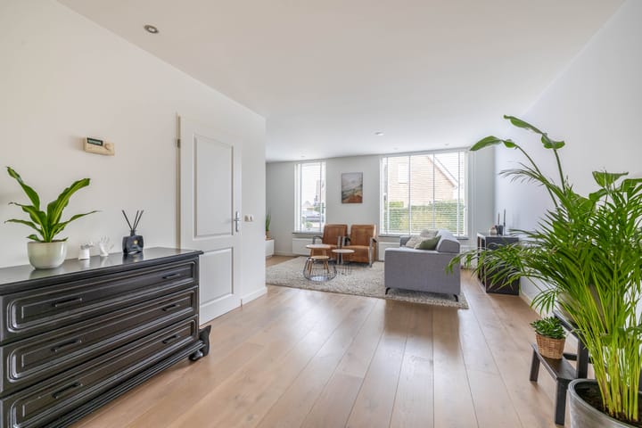 Photo 2 of Watersnip 19