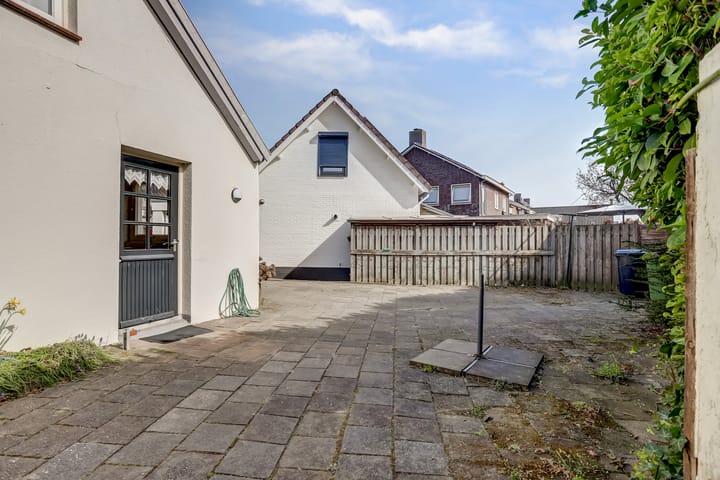 Foto 38 van Haarstraat 2